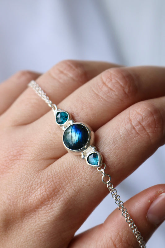 Bracelet Galaxie ☾ Labradorite, kyanite, Argent