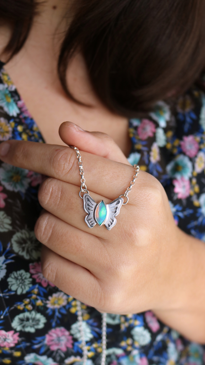 Collier - Papillon Atlas - Opale welo & argent 925